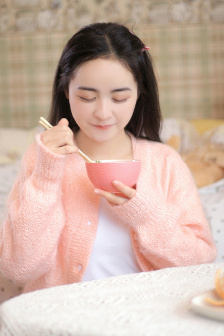 灰姑娘被树干童话小说介绍